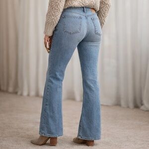 Vintage Levi's Strauss Signature Boot Cut Blue Jeans